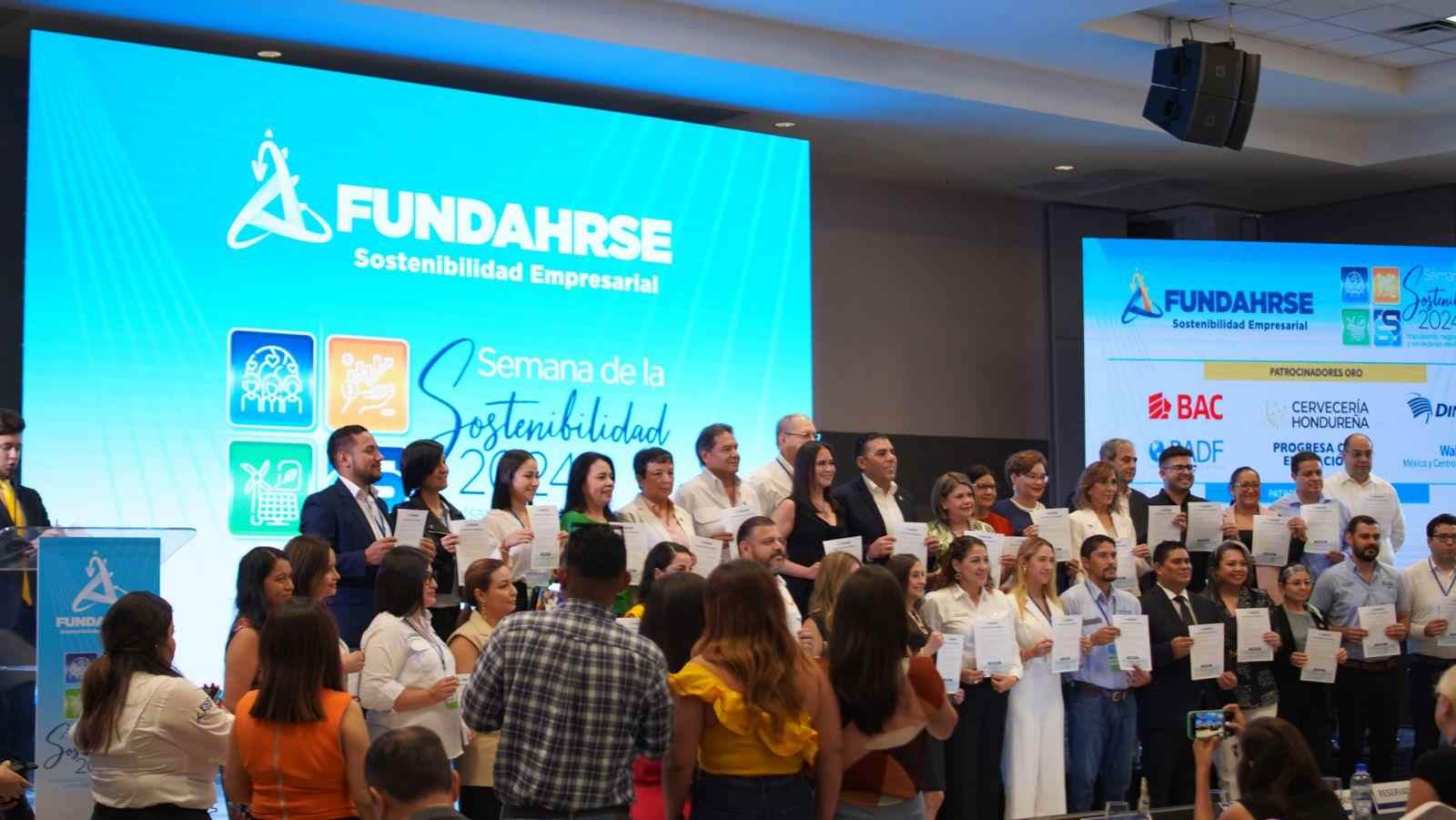 Ficohsa se une a la lucha anticorrupción de FUNDAHRSE