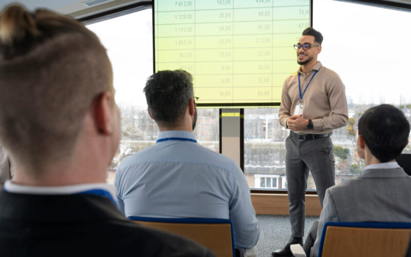 Cómo elegir la sala de conferencias ideal en Panamá